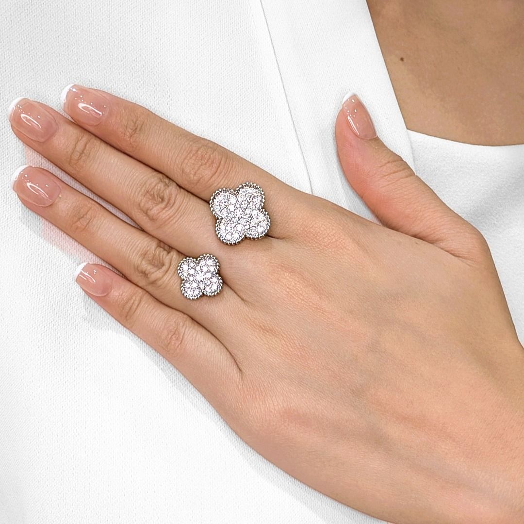 Resplendent 1.38ct Natural Diamond Quatrefoil 18k White Gold Ring