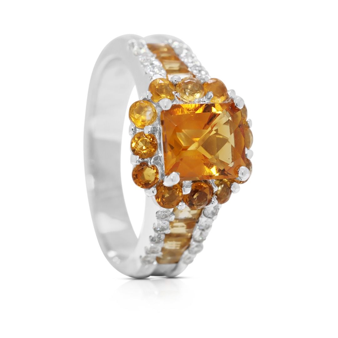 Resplendent 1.91ct Citrine & Natural Diamond 18K Yellow Gold Ring