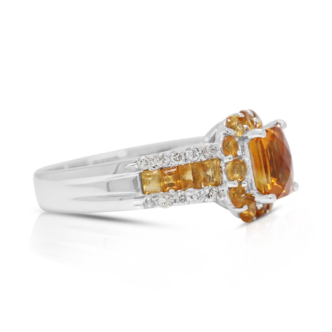 Resplendent 1.91ct Citrine & Natural Diamond 18K Yellow Gold Ring