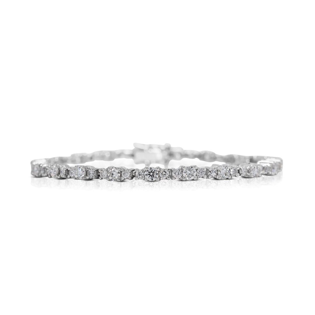 Resplendent 2.73ct Natural Diamond Bracelet in 18K White Gold