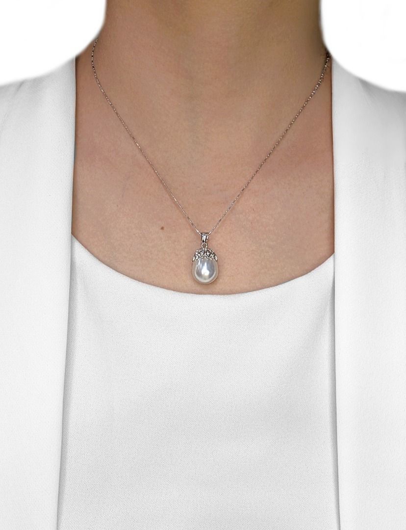 Sophisticated 12.1mm South Sea Pearl & 0.04ct Natural Diamond Pendant in 18K White Gold