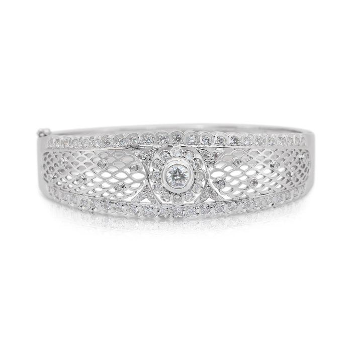 Sophisticated 1.50ct Diamonds Bangle in 18k White Gold - IGI Certified
