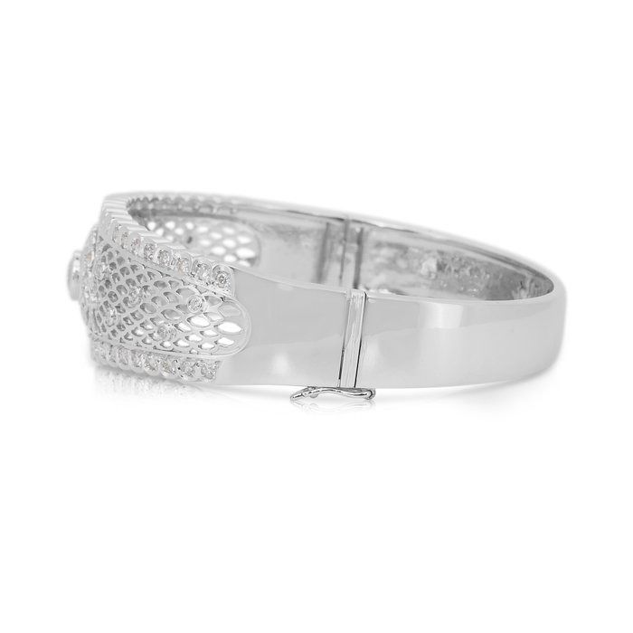 Sophisticated 1.50ct Diamonds Bangle in 18k White Gold - IGI Certified
