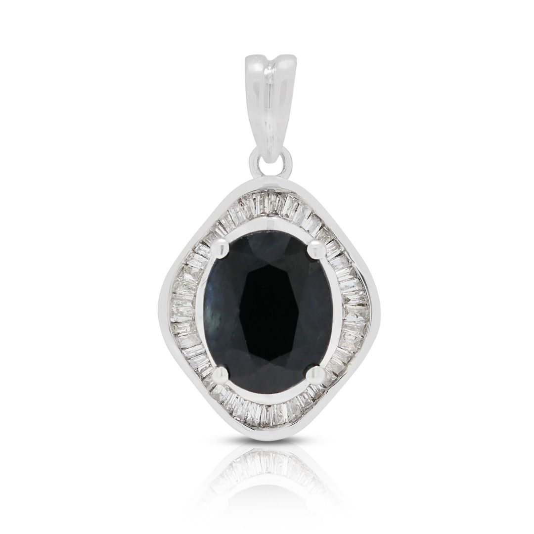 Exquisiter 2.27ct Saphir- & Diamant-Halo-Anhänger in 18K Weißgold (Neu)
