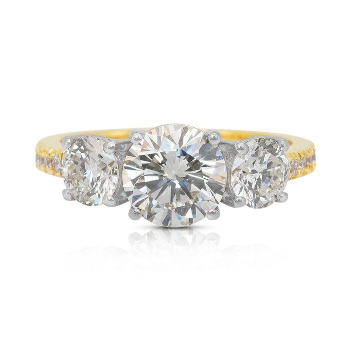 Sophisticated 2.77ct Diamonds 3-Stone Ring in 18k Yellow & White Gold - IGI Certified