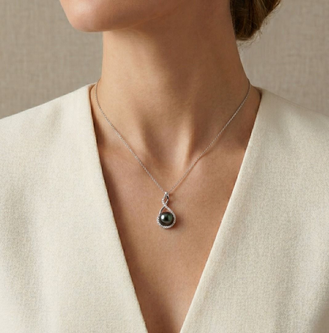 Sophisticated Lee Hwa 8.5mm Black Pearl & 0.24ct Diamond Pendant in 18K White Gold