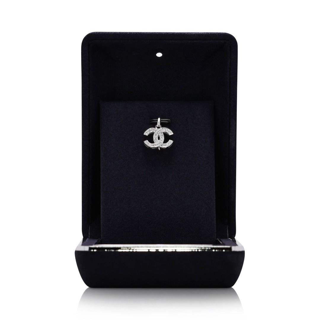 Sparkling 0.21ct Natural Diamond 18K White Gold Pendant