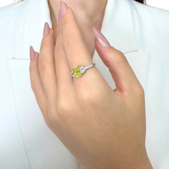 Sparkling 1.47ct Diamonds 3-Stone Ring in 18k White Gold - GIA Certified