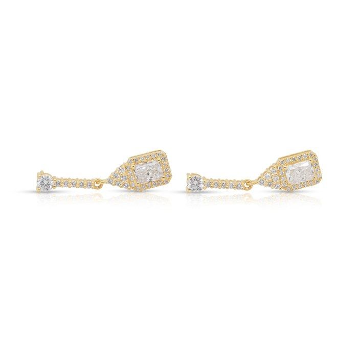 Sparkling 3.05ct Diamonds Drop Earrings in 18k Yellow Gold - IGI Certified