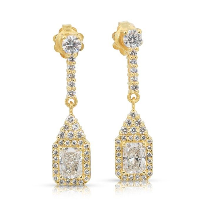 Sparkling 3.05ct Diamonds Drop Earrings in 18k Yellow Gold - IGI Certified
