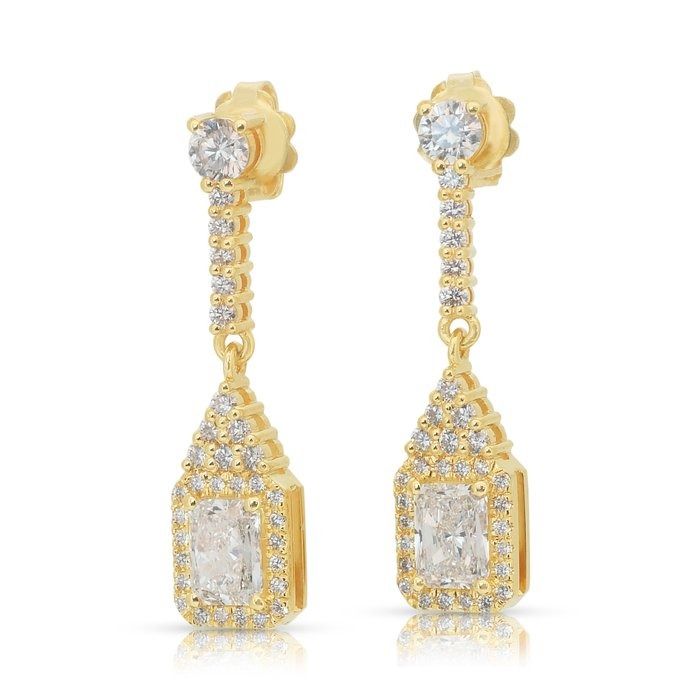 Sparkling 3.05ct Diamonds Drop Earrings in 18k Yellow Gold - IGI Certified