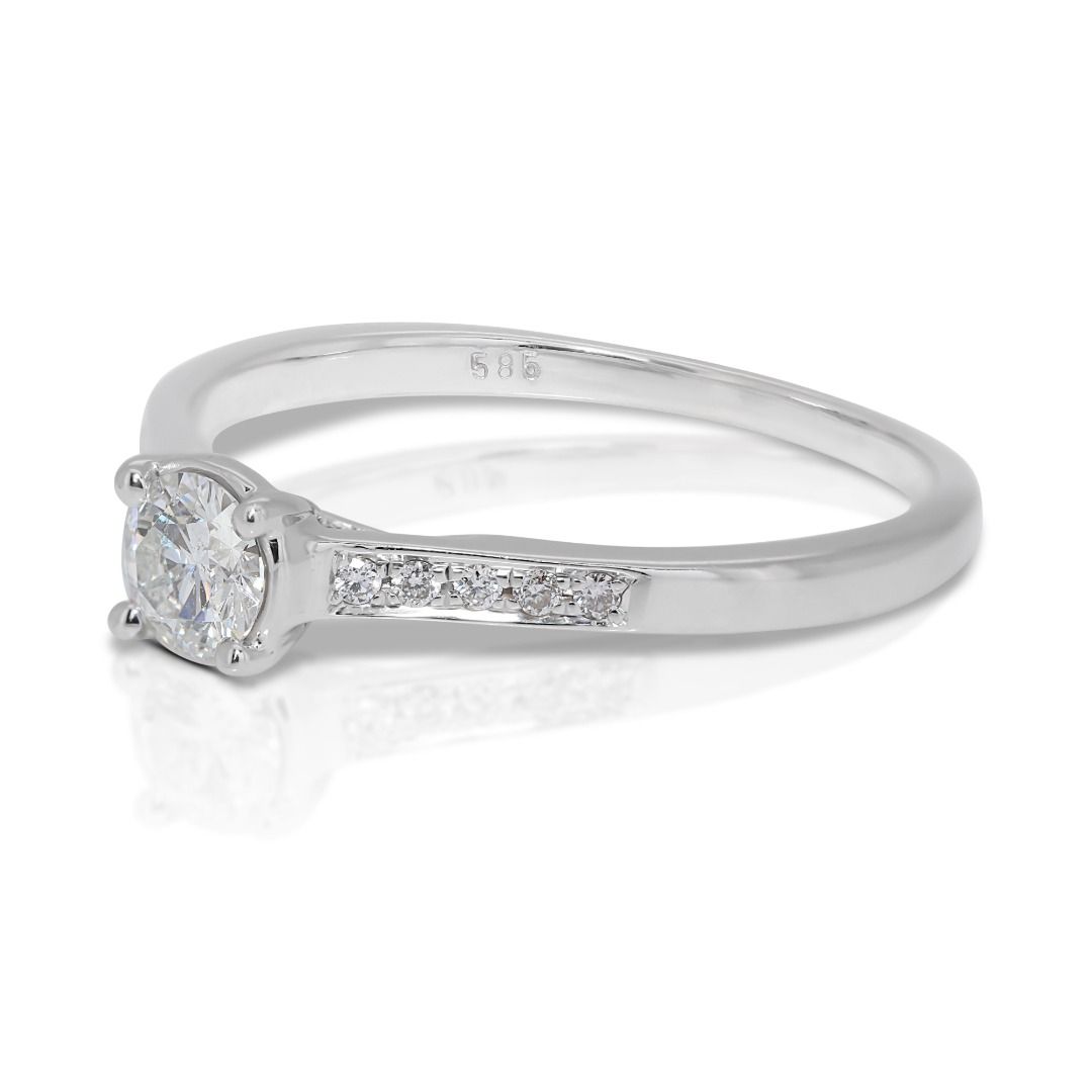 Sparkling Halo Ring in 14k White Gold