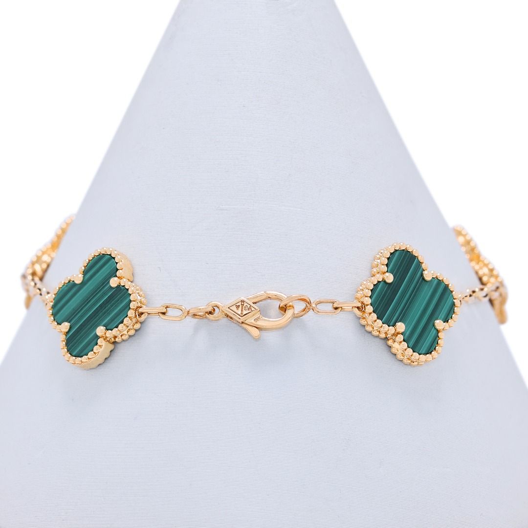 Stunning 0.60ct Natural Diamond and Malachite Four-Leaf Motif Bracelet in 18K Yellow Gold