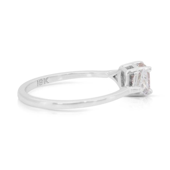 Stunning 0.78ct Diamonds 3-Stone Ring in 18k White Gold - GIA Certified