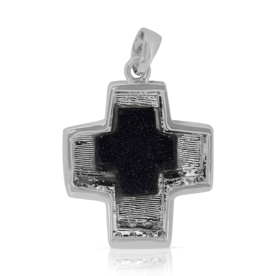 Stunning 18K White Gold Sandstone Quartz Crystal Pendant with 0.32ct Round Brilliant Diamonds