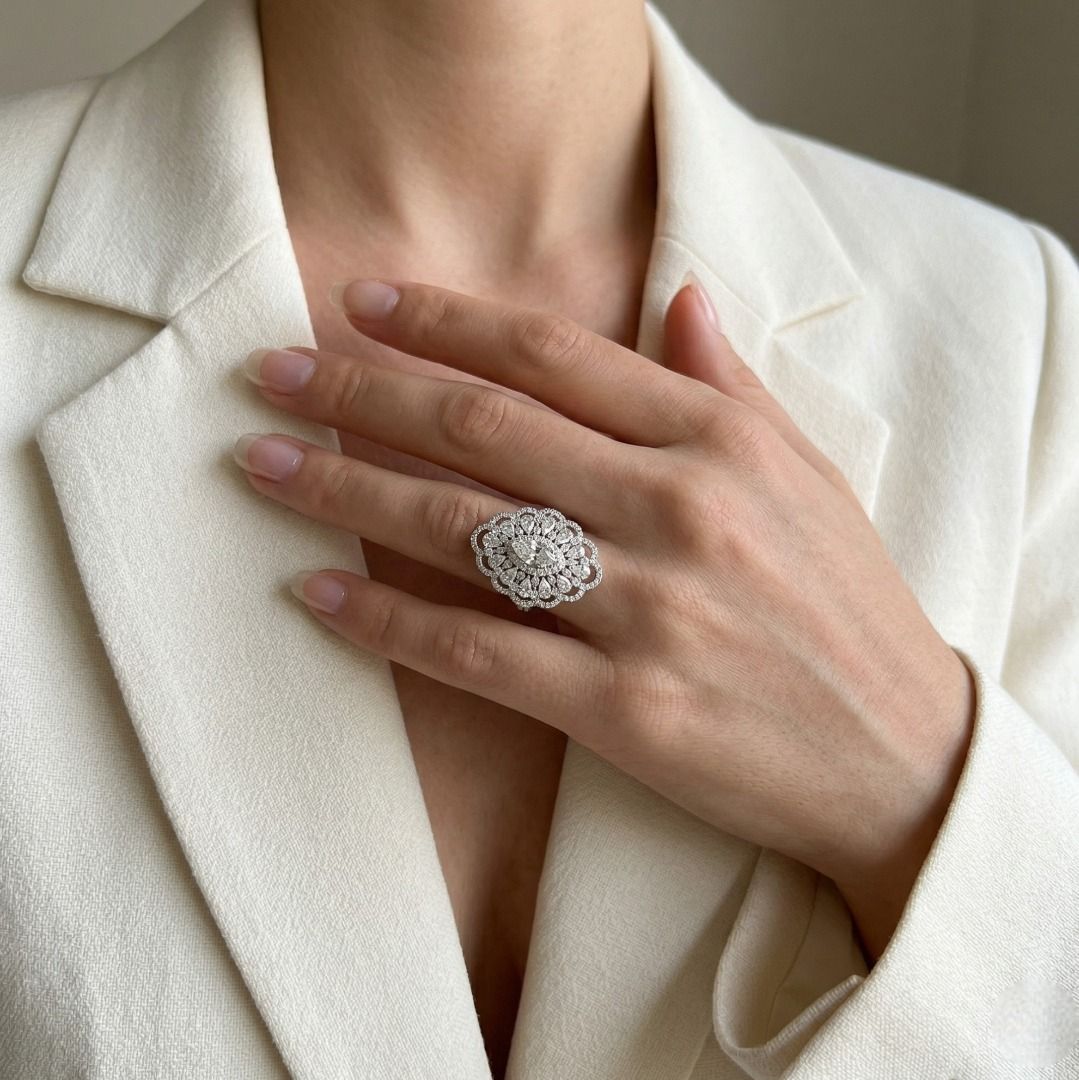 Atemberaubender 3,42 Karat Diamant-Statement-Ring aus 18K Weißgold - NGI zertifiziert