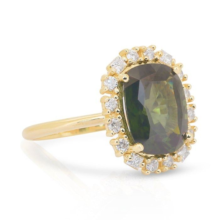 Stunning 6.23ct Zircon and Diamonds Cocktail Ring in 14k Yellow Gold - GIA Certified