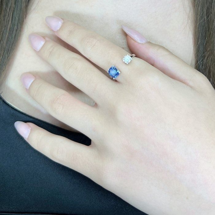 Stylish 1.46ct Tanzanite and Diamond 2-Stone Ring in 18k White Gold - IGI Certified