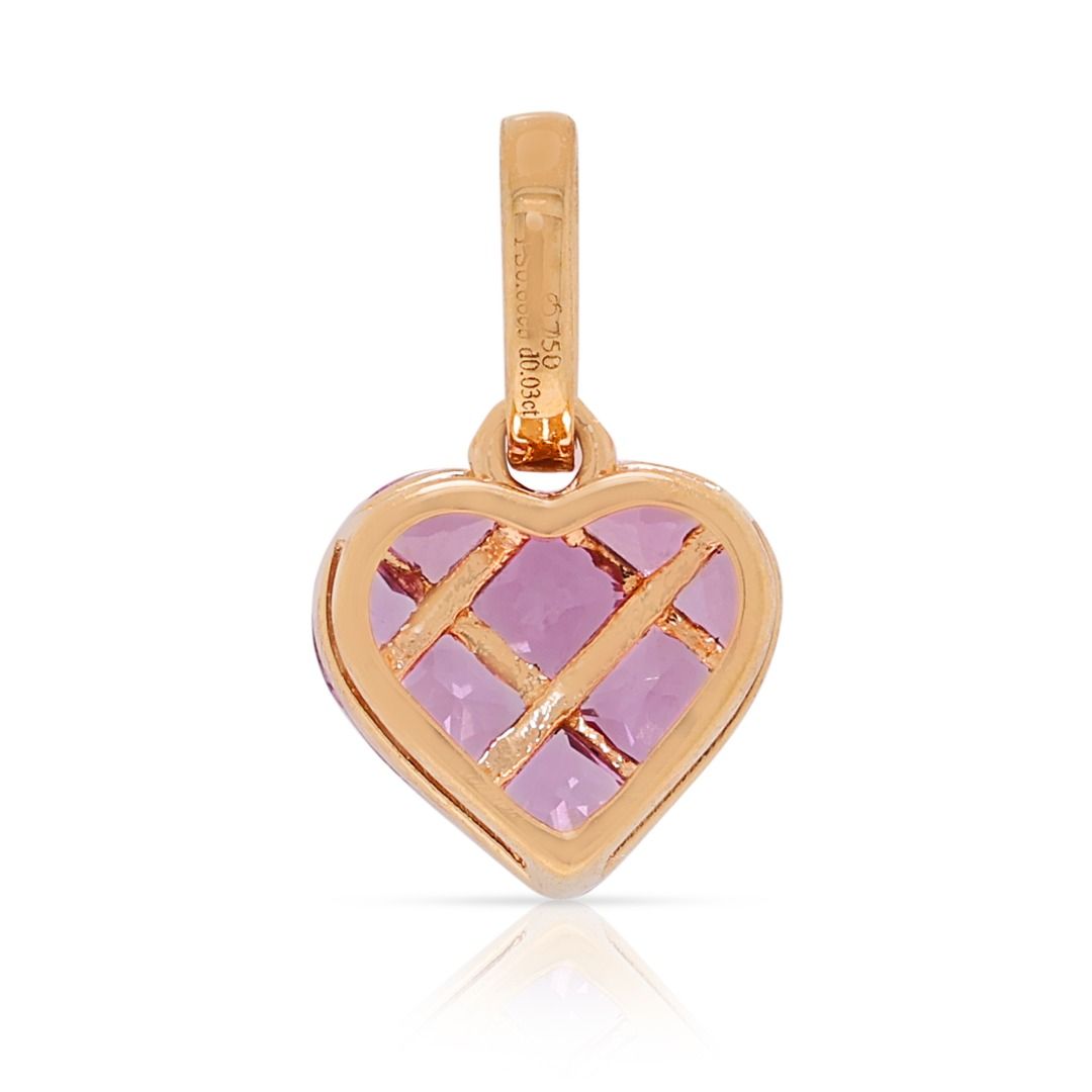 Süßer 0,66ct Herz-Anhänger mit pinkem Saphir und 0,030ct Diamantöse in 18K Roségold (Neu)