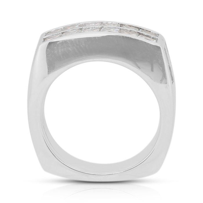 Timeless 2.22ct Diamonds Ring in 18k White Gold - IGI Certified
