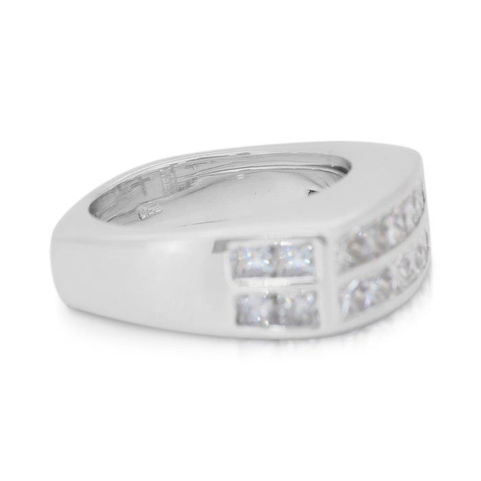 Timeless 2.22ct Diamonds Ring in 18k White Gold - IGI Certified