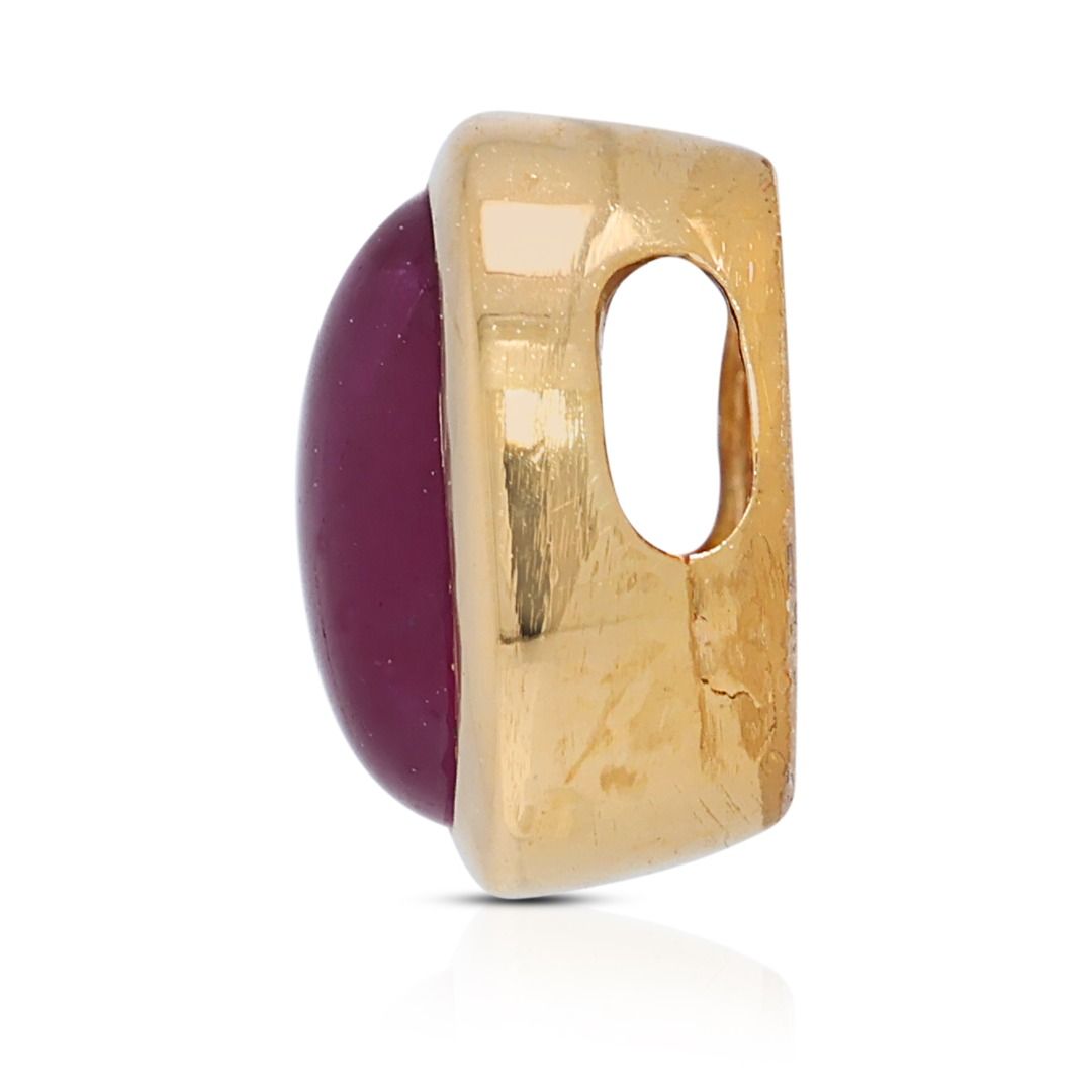 Vivid 0.8ct Ruby Pendant in 18K Yellow Gold (New)