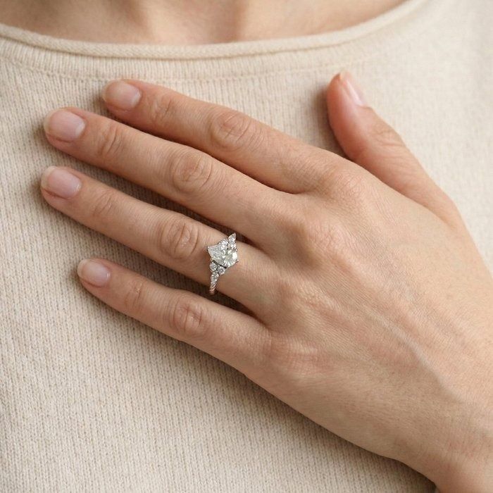 1.17 Carat GIA Certified 18K White Gold 7-Stone Ring