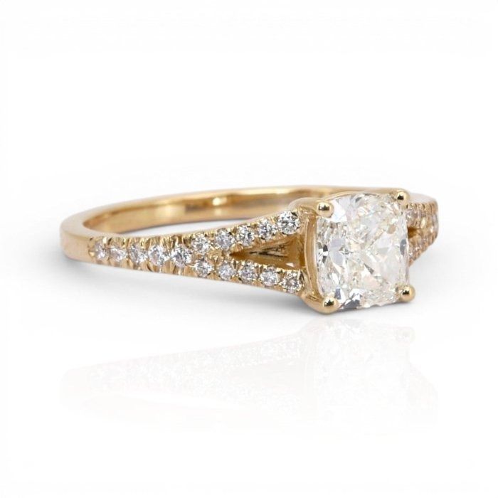 1.24 Carats GCI Certified Natural Diamond 18K Yellow Gold Pave Ring