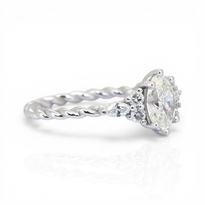 1.31 Carat IGI Certified 18K White Gold 7-Stone Ring