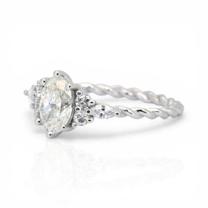 1.31 Carat IGI Certified 18K White Gold 7-Stone Ring