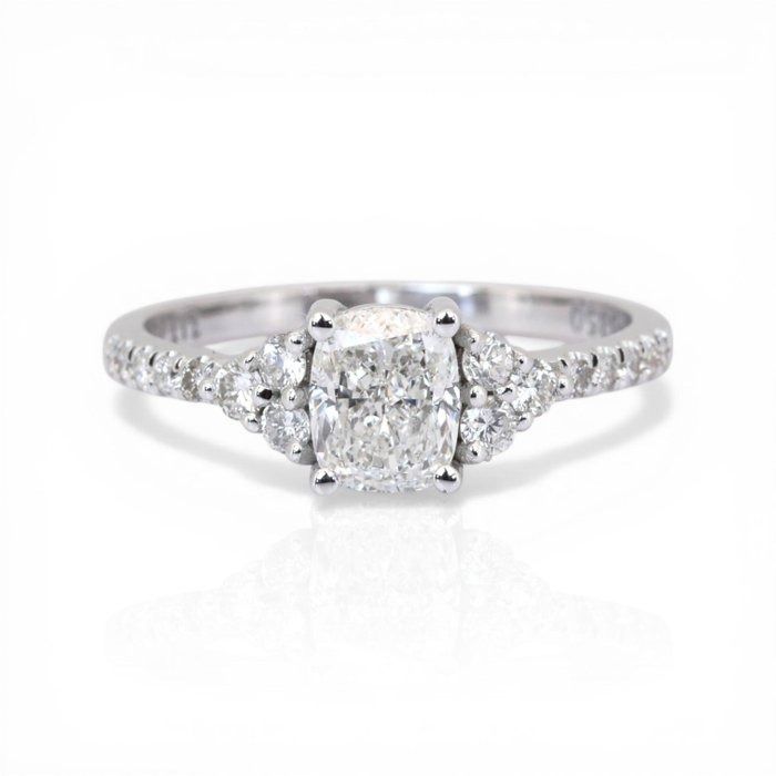 1.31 Carat IGI Certified 18K White Gold Cluster Ring