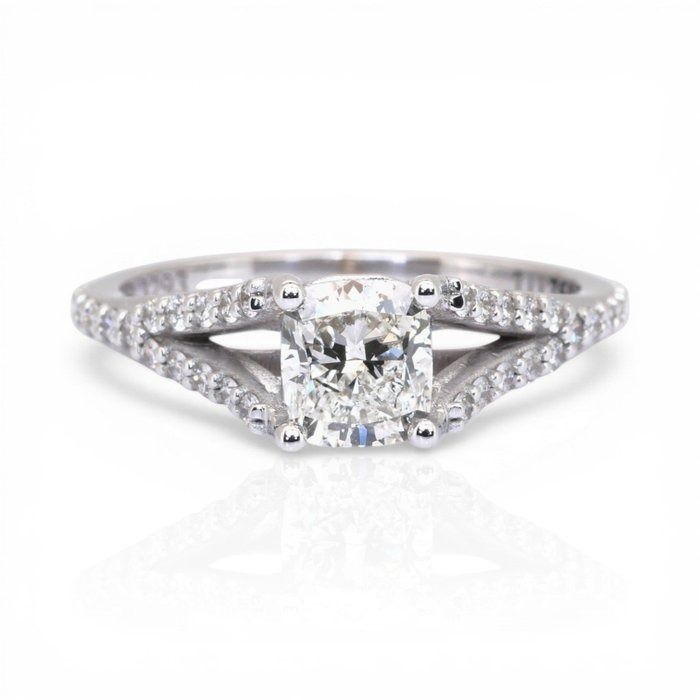 1.34 Carat IGI Certified 18K White Gold Ring