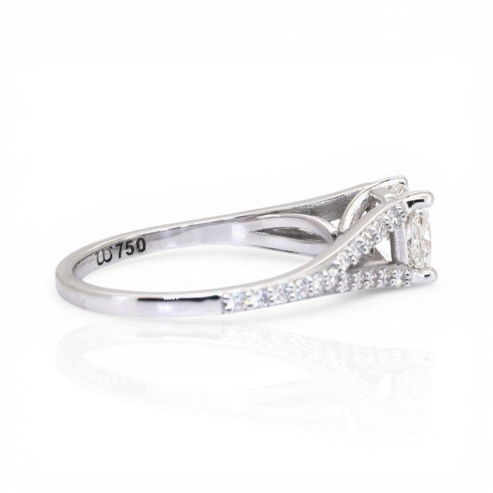 1.34 Carat IGI Certified 18K White Gold Ring