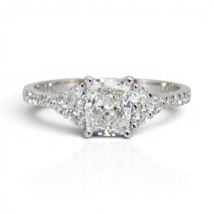 1.41 Carats IGI Certified Natural Diamond 18k White Gold Pave Ring