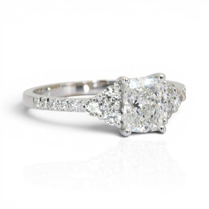 1.41 Carats IGI Certified Natural Diamond 18k White Gold Pave Ring
