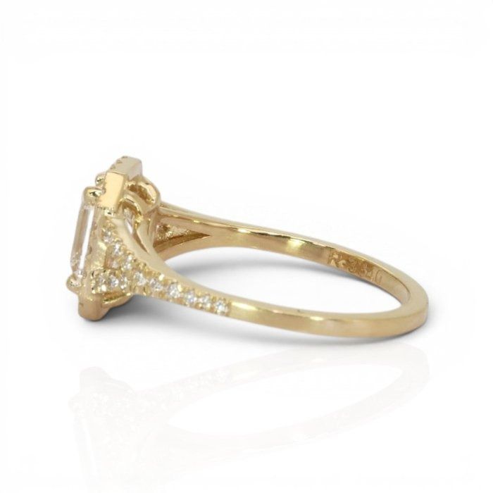 1.43 Carats IGI Certified Natural Diamond 18k Yellow Gold Halo Ring