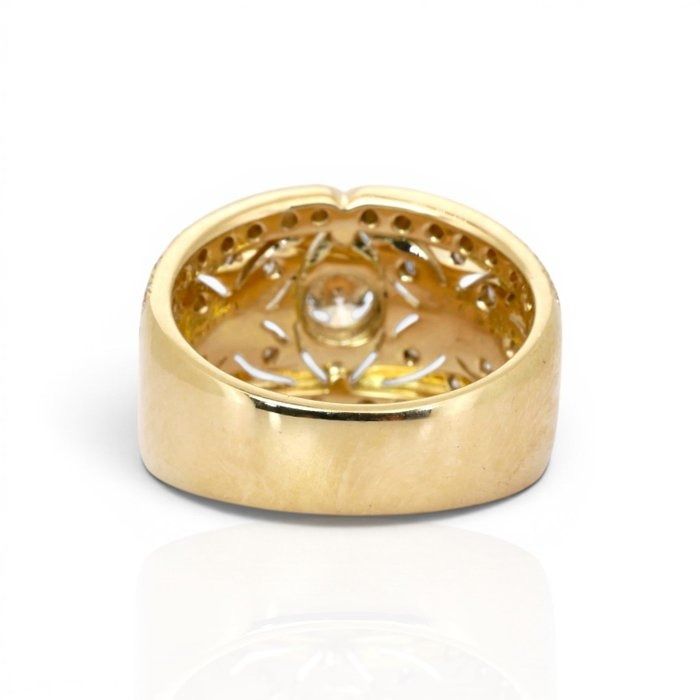 1.72 Carat IGI Certified Natural Diamond 18K Yellow Gold Cocktail Ring