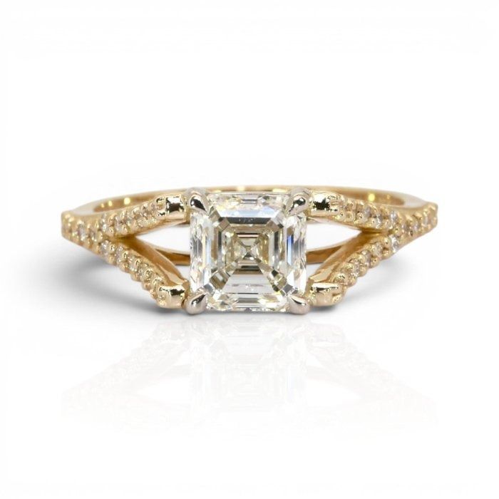 1.76 Carats IGI Certified Natural Diamond 18K Yellow Gold Pave Ring