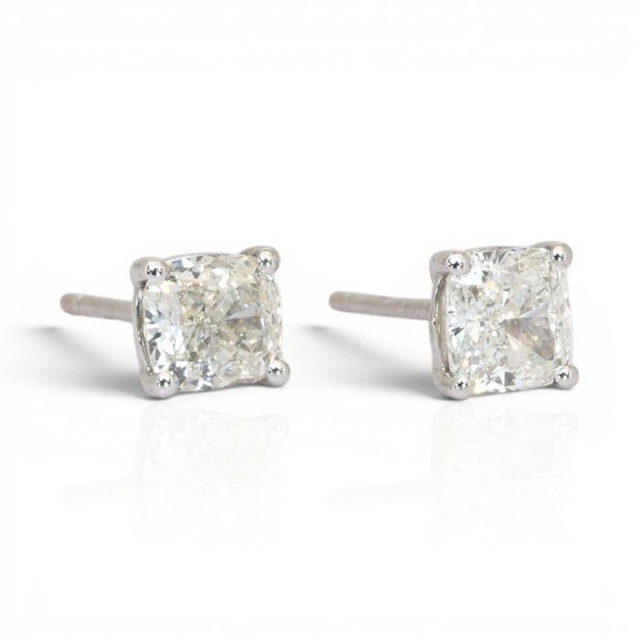 1.81 Carats IGI Certified Natural Diamond 18k White Gold Stud Earrings