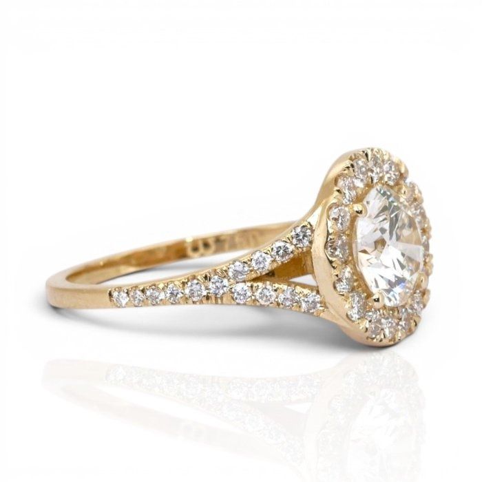 1,89 Karat IGI zertifizierter Naturdiamant 18K Gelbgold Halo Ring