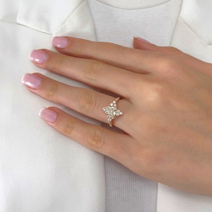 Radiant 1.48ct Diamonds Pave Ring in 18k Rose Gold