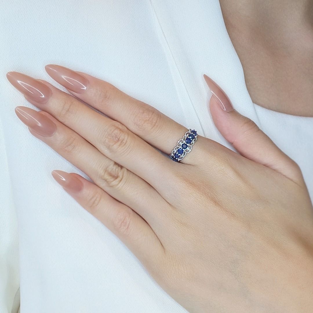 Intricate 0.61ct Sapphire and Natural Diamonds Ring in 18K White Gold