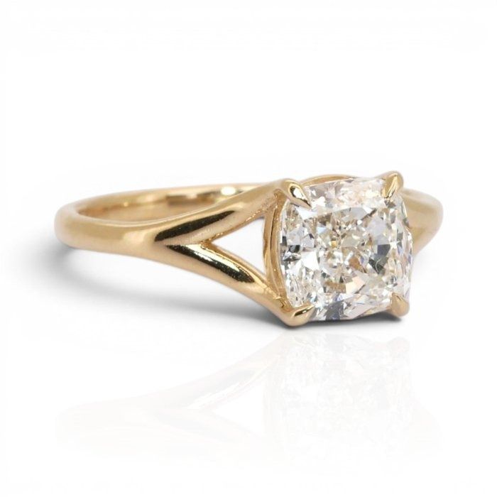 2,01 Karat IGI-zertifizierter natürlicher Diamant Solitärring aus 18K Gelbgold