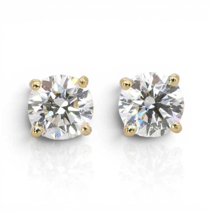 2.01 Carats GCI Certified Natural Diamond 18K Yellow Gold Stud Earrings