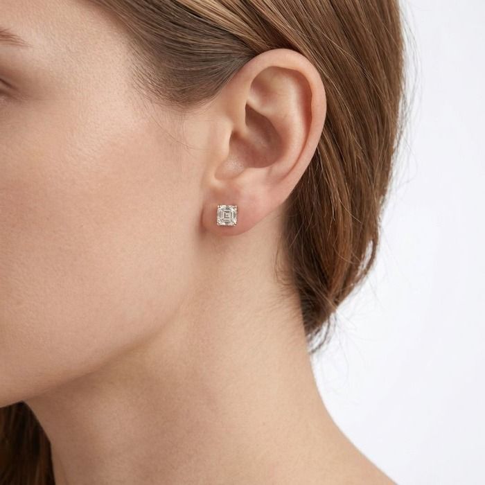 2.01 Carats IGI Certified Natural Diamond 18K Yellow Gold Stud Earrings