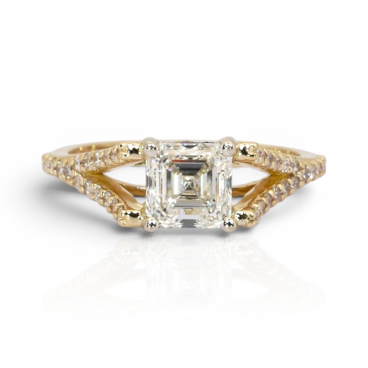 1.85 Carats IGI Certified Natural Diamonds 18k Yellow Gold Pave Ring