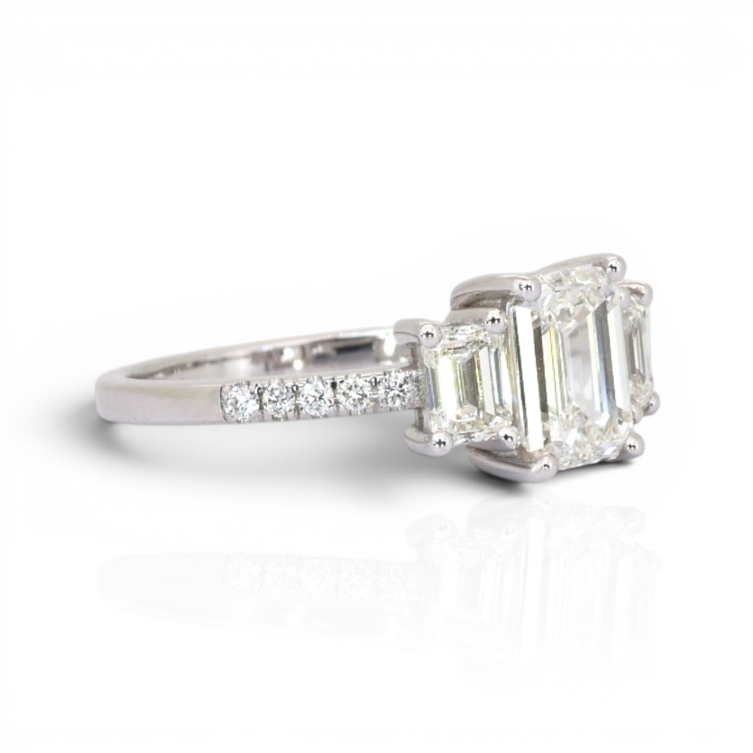 2.22 Carats IGI Certified Natural Diamond 18K White Gold 3-Stone Ring