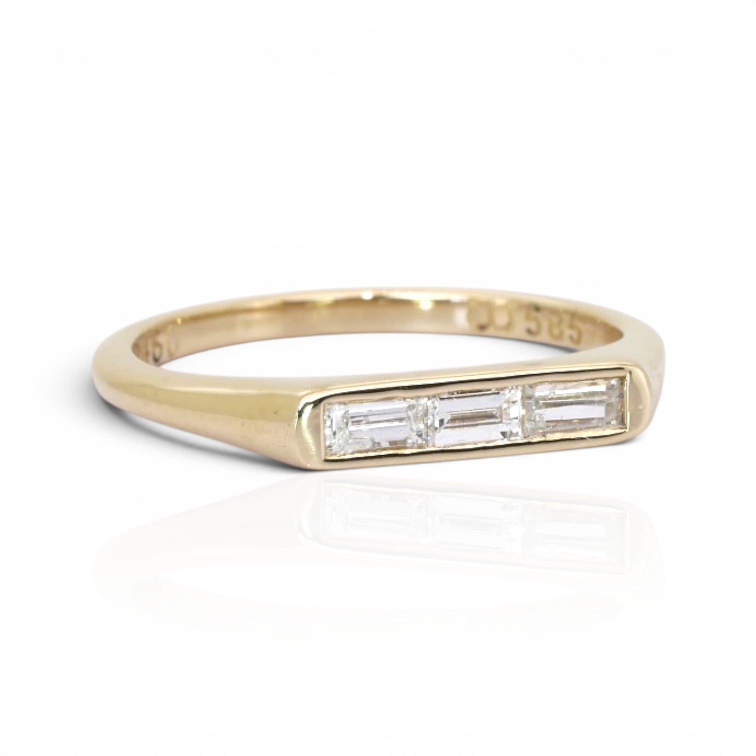0.20 Carat IGI Certified Natural Diamonds 14k Yellow Gold 3-Stone Ring