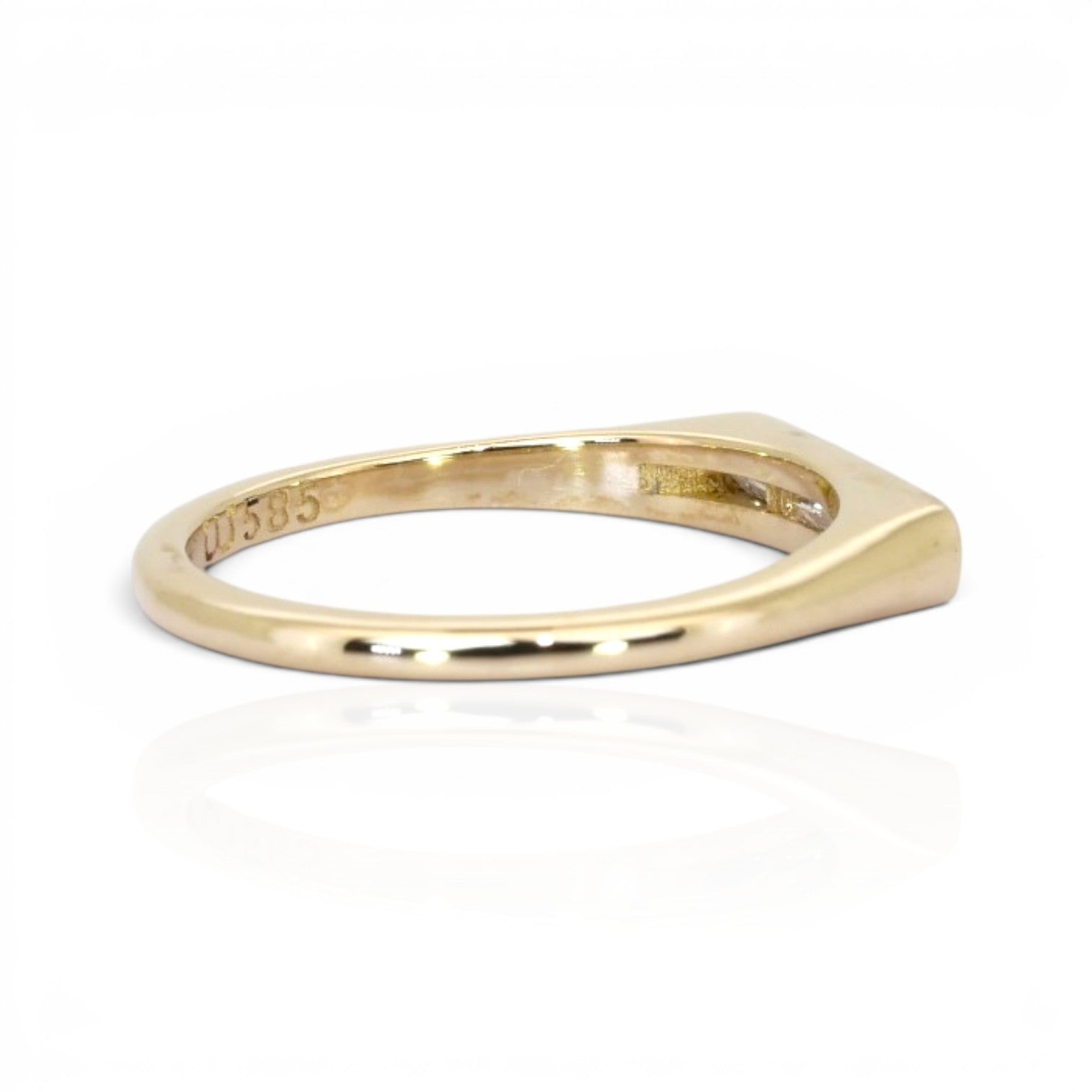 0.20 Carat IGI Certified Natural Diamonds 14k Yellow Gold 3-Stone Ring