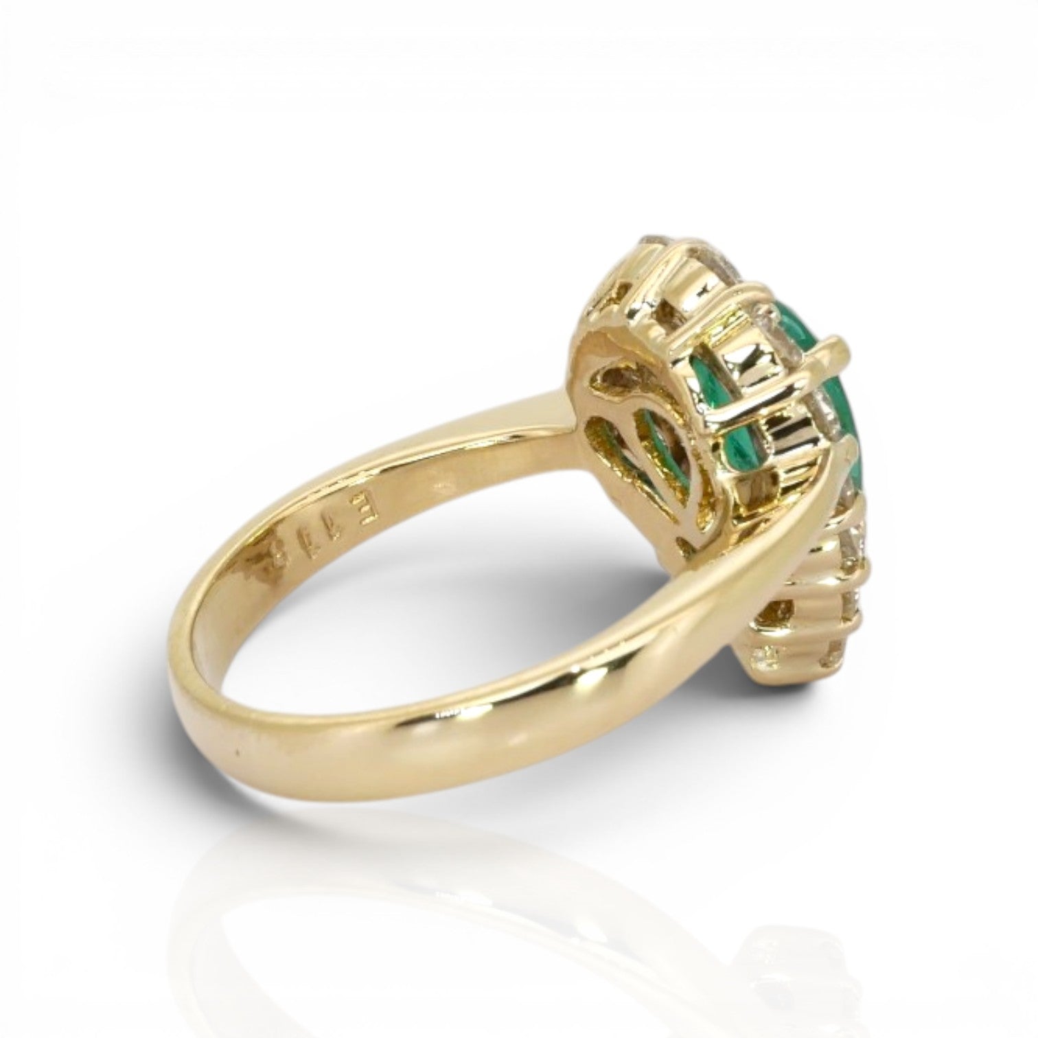2.05 Carats IGI Certified Emerald And Diamonds 18k Yellow Gold Cluster Ring